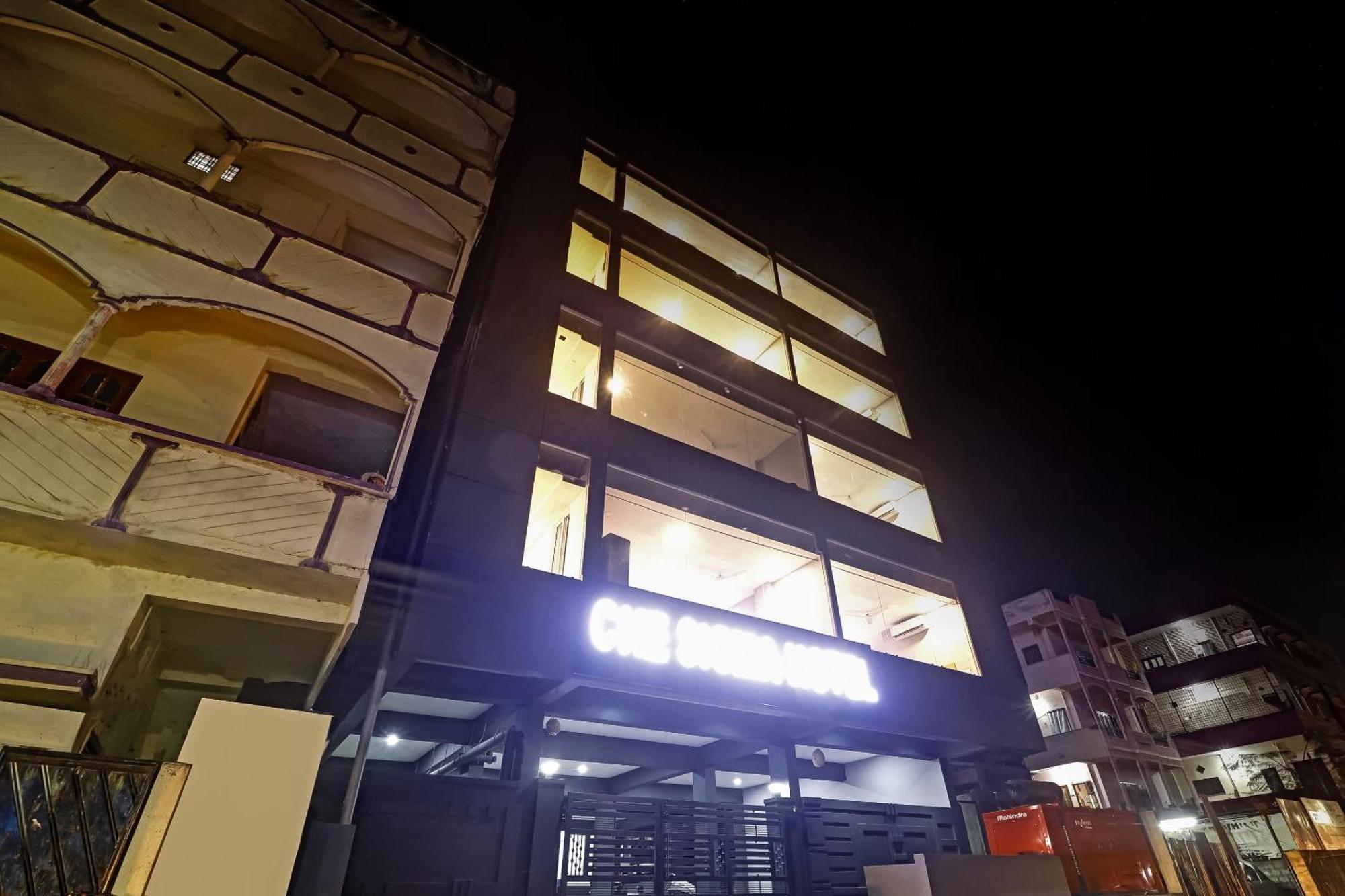 Hotel Super Townhouse Che Sigma Hyderabad Exterior foto