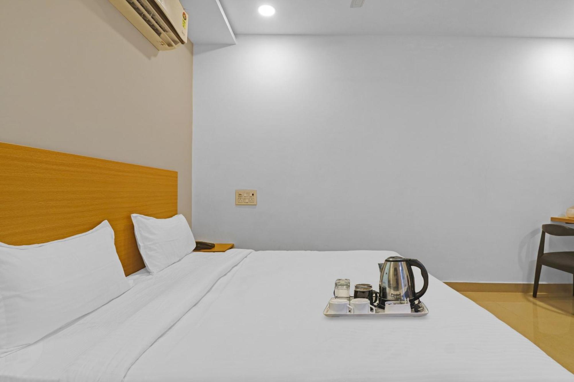 Hotel Townhouse Che Sigma Hyderabad Exterior foto
